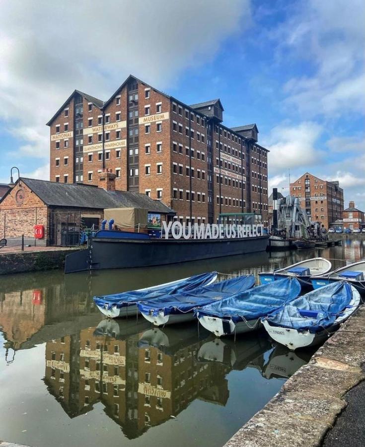Stewart Docks Apartment Глостер Екстер'єр фото